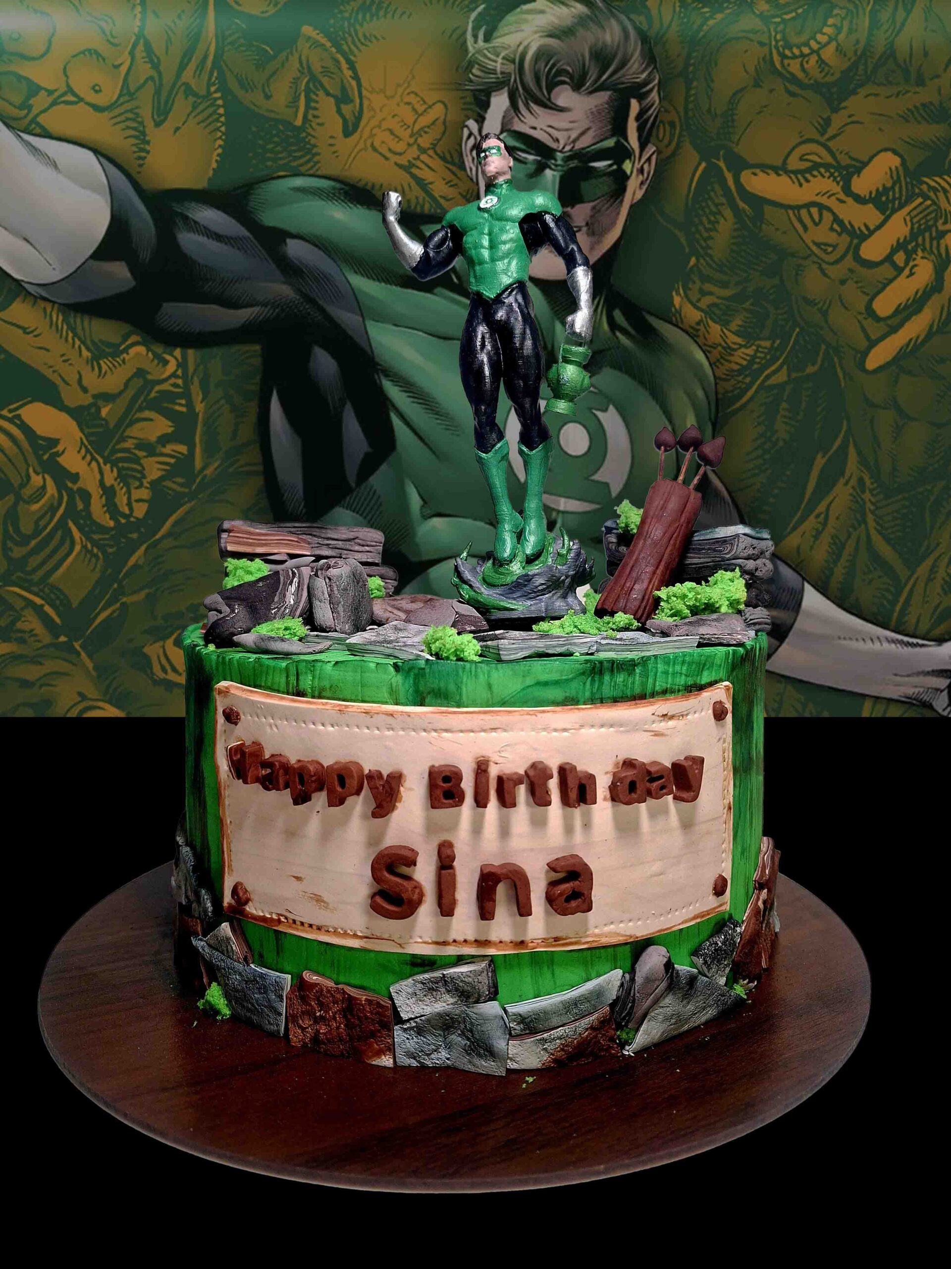 🎂🟢 کیک فیگور یوهولند طرح فانوس سبز | Green Lantern Figure Cake | ترکیب کیک تولد + فیگور دکوری